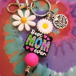 Handmade Silicone Focal Beaded Best Mom Ever Keychain